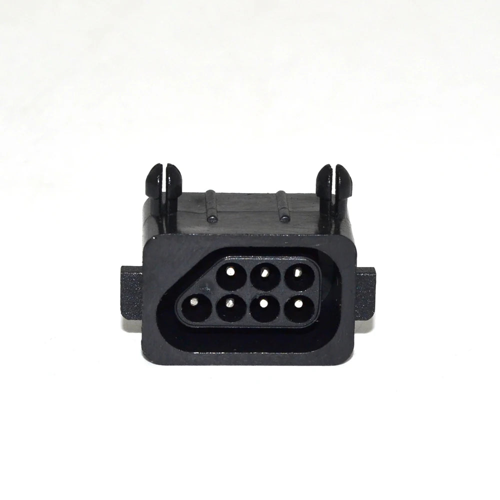 NY: NES 180/90 Grader 7 Pin Hun Connector Socket