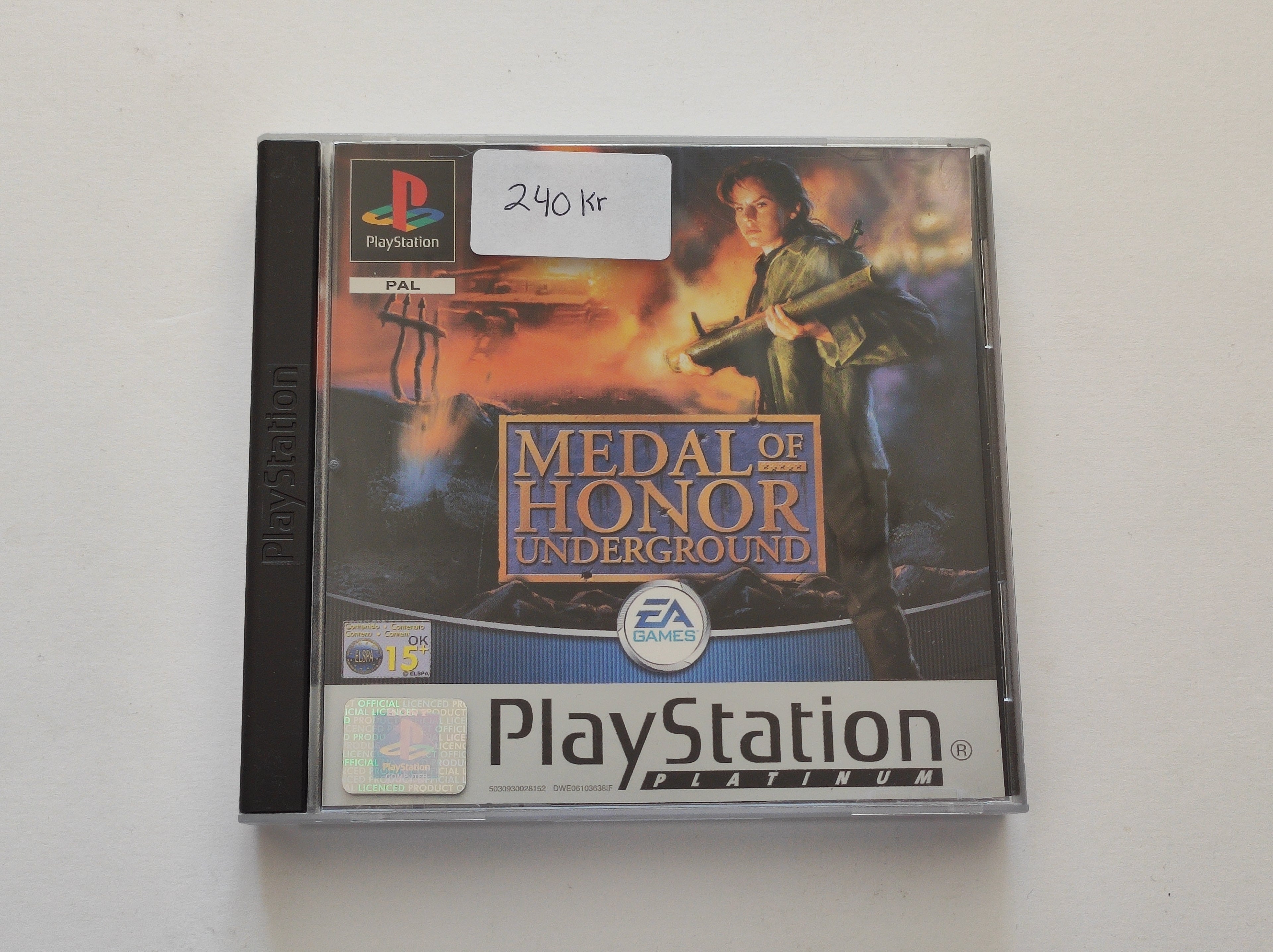 PS1 - Medal of Honor : Underground