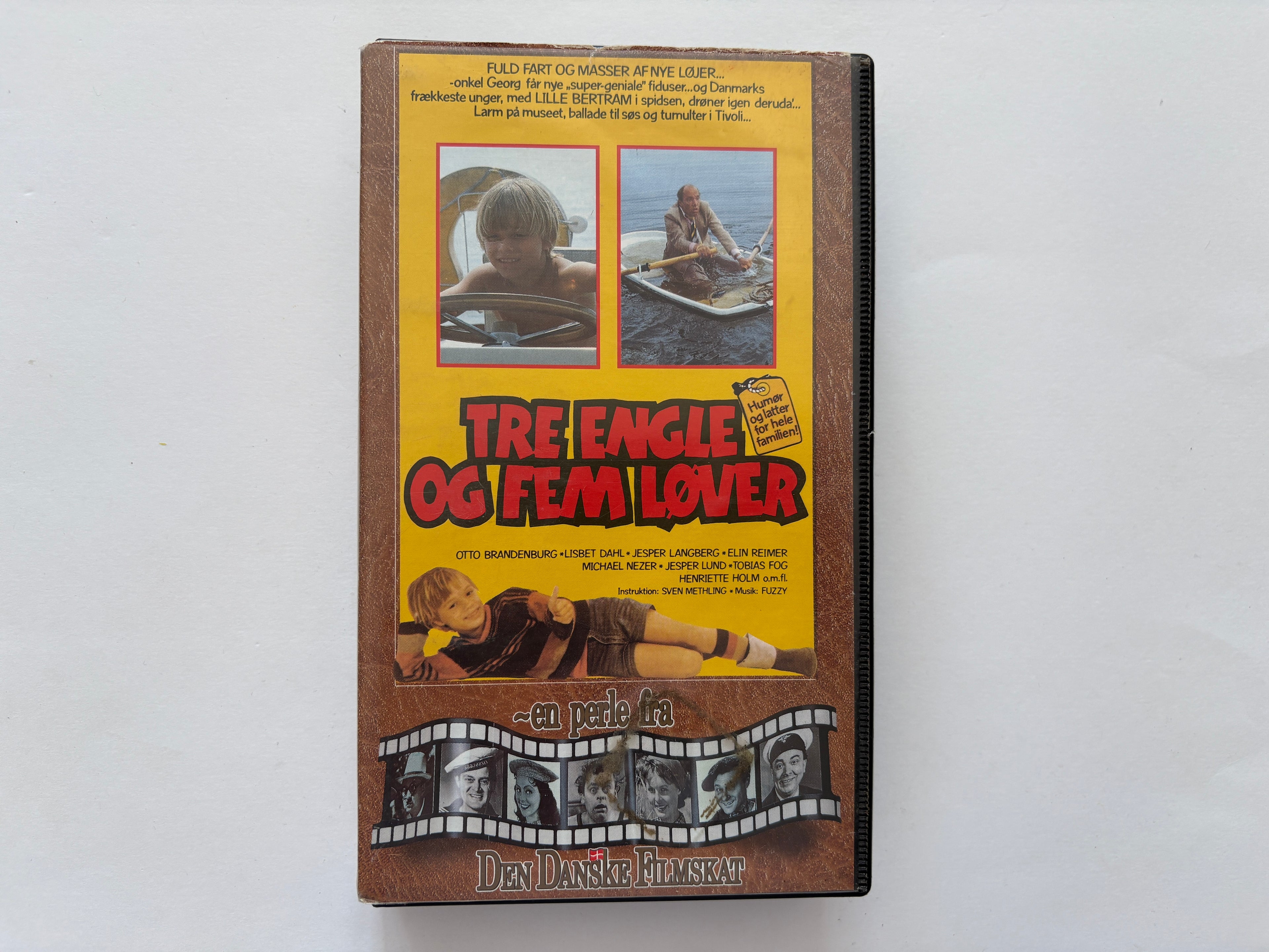 VHS - Tre Engle og Fem Løver