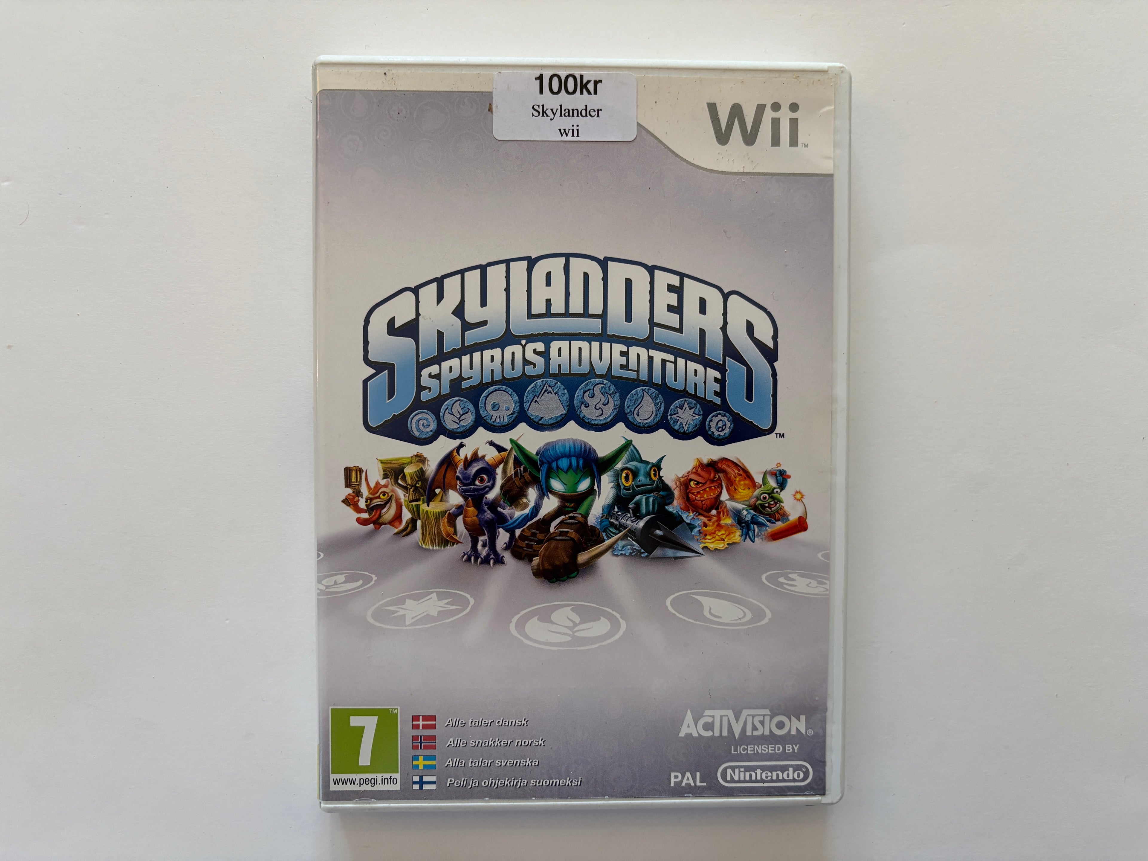 WII - Skylanders Spyro's Adventure