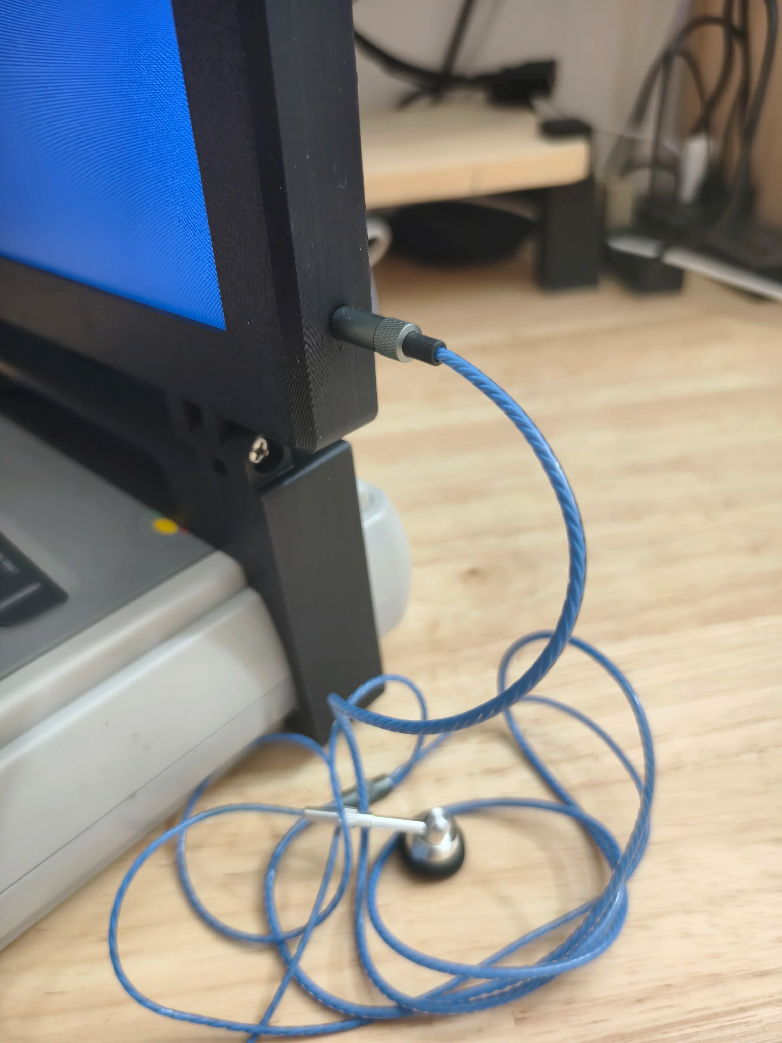Ny: Transportabel 10,4-tommer LCD-skærm til SNES