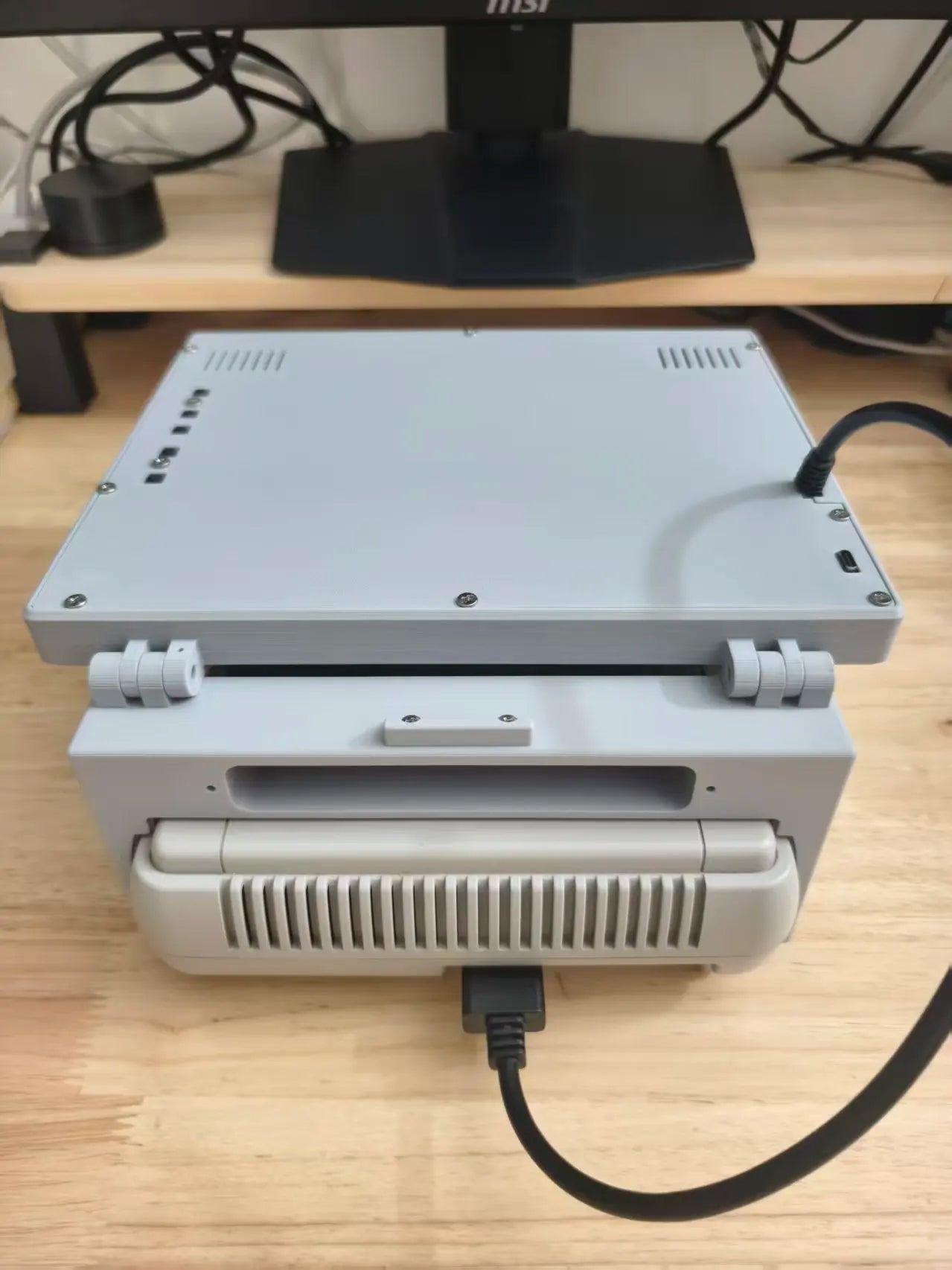 Ny: Transportabel 10,4-tommer LCD-skærm til SNES